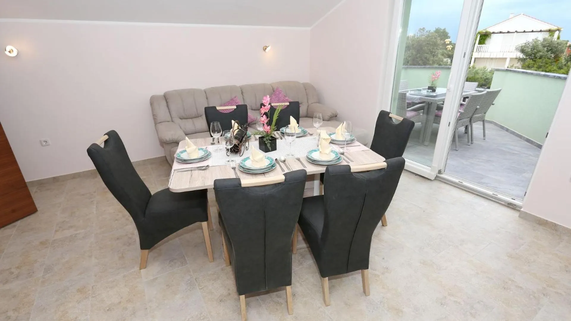 Apartment Erma زاتون 0*,